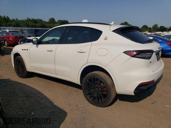 2021 Maserati Levante GT with VIN ZN661XUA9MX372242, listed as a Copart auction lot 69440164 with 33,783 mi miles and Salvage Title. Bid and sale history available at carsss.com. Image 2.