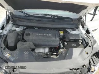 2019 Jeep Cherokee Latitude Plus z VIN 1C4PJMLBXKD191003, wystawiony jako Copart lot #58204625 z przebiegiem 57 866 mil mil oraz Szkoda całkowita • Salvage title. Historia ofert i sprzedaży dostępna na DreamBid. Obrazek 12.