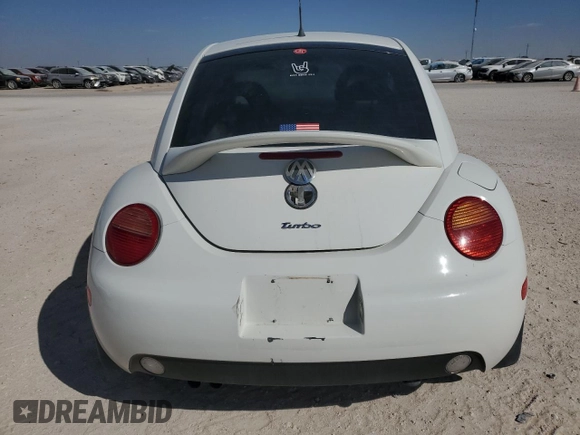 2000 Volkswagen Beetle GLX with VIN 3VWDD21C5YM450131, listed as a Copart auction lot 78421784 with 154,911 mi miles and Salvage title. Bid and sale history available at DreamBid. Image 6.