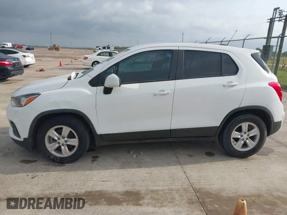 2019 Chevrolet Trax LS with VIN 3GNCJKSB0KL233670, listed as a IAAI auction lot 42161810 with 131,486 mi miles. Bid and sale history available at carsss.com. Image 13.