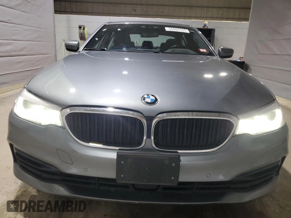 2019 BMW 5 Series 530i xDrive с VIN WBAJA7C50KWW09782, выставлен на аукционе Copart как лот 50684555 с пробегом 90 510 миль миль и Списание • Salvage title. История ставок и продаж доступна на DreamBid. Изображение 5.