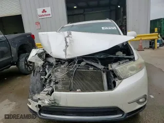 2013 Toyota Highlander with VIN 5TDZK3EH0DS099682, listed as a Copart auction lot 51781675 with 114,190 mi miles and Salvage Title. Bid and sale history available at carsss.com. Image 14.