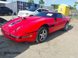 1993 Chevrolet Corvette with VIN 1G1YY23P8P5119386, listed as a IAAI auction lot 42479976 with 101,770 mi miles and . Bid and sale history available at DreamBid. Image 2.