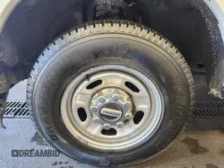 2017 Ford F-250 XL with VIN 1FTBF2A68HEE82088, listed as a IAAI auction lot 42731371 with 144,889 mi miles and . Bid and sale history available at DreamBid. Image 34.