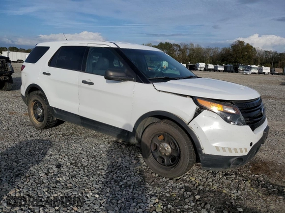 2015 Ford Utility Police Interceptor with VIN 1FM5K8AR8FGC67555, listed as a Copart auction lot 79763124 with 185,224 mi miles and Salvage Title. Bid and sale history available at carsss.com. Image 4.