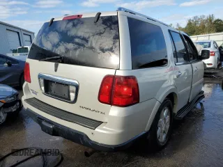 2006 Lincoln Navigator Luxury with VIN 5LMFU27546LJ15292, listed as a Copart auction lot 80434624 with 0 mi miles and Salvage Title. Bid and sale history available at carsss.com. Image 3.