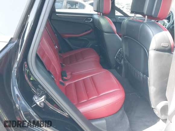 2018 Porsche Macan GTS z VIN WP1AG2A53JLB61723, wystawiony jako IAAI lot #42216769 z przebiegiem 90 234 mil mil oraz . Historia ofert i sprzedaży dostępna na DreamBid. Obrazek 8.