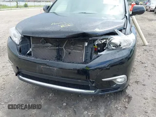 2012 Toyota Highlander Limited with VIN 5TDDK3EH5CS132426, listed as a IAAI auction lot 42547320 with 185,143 mi miles and . Bid and sale history available at DreamBid. Image 6.