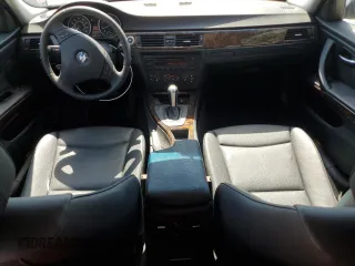 2006 BMW 3 Series 330i с VIN WBAVB33506PS16243, выставлен на аукционе Copart как лот 56112935 с пробегом 153 657 миль миль и Списание • Salvage title. История ставок и продаж доступна на DreamBid. Изображение 8.