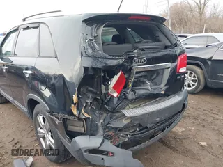 2012 Kia Sorento EX with VIN 5XYKUDA21CG285102, listed as a IAAI auction lot 41749176 with 154,034 mi miles. Bid and sale history available at carsss.com. Image 6.