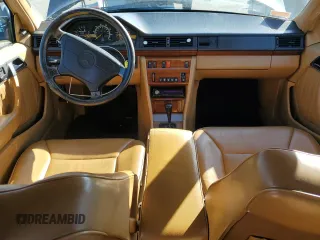 1992 Mercedes-Benz 300 with VIN WDBEA30D7NB601357, listed as a Copart auction lot 75703834 with 22,051 mi miles and Clean Title. Bid and sale history available at carsss.com. Image 8.