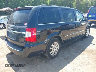 2014 Chrysler Town & Country Touring z VIN 2C4RC1BG2ER348099, wystawiony jako IAAI lot #42411961 z przebiegiem 249 144 mil mil oraz . Historia ofert i sprzedaży dostępna na DreamBid. Obrazek 4.