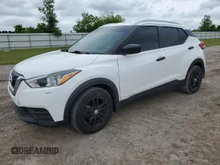 2019 Nissan Kicks S z VIN 3N1CP5CU8KL525160, wystawiony jako Copart lot #55027475 z przebiegiem 80 698 mil mil oraz Szkoda całkowita • Salvage title. Historia ofert i sprzedaży dostępna na DreamBid. Obrazek 1.