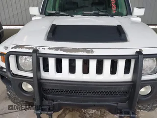2007 Hummer H3 SUV with VIN 5GTDN13E978203246, listed as a IAAI auction lot 41389840 with 160,983 mi miles and . Bid and sale history available at DreamBid. Image 6.