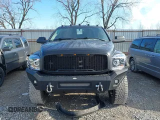 2007 Dodge 2500 SLT z VIN 3D7KS28D57G737597, wystawiony jako IAAI lot #41859469 z przebiegiem 149 720 mil mil oraz . Historia ofert i sprzedaży dostępna na DreamBid. Obrazek 13.