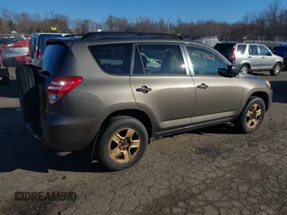 2010 Toyota RAV4 with VIN JTMBF4DV0A5031581, listed as a IAAI auction lot 41714611 with 186,814 mi miles. Bid and sale history available at carsss.com. Image 13.