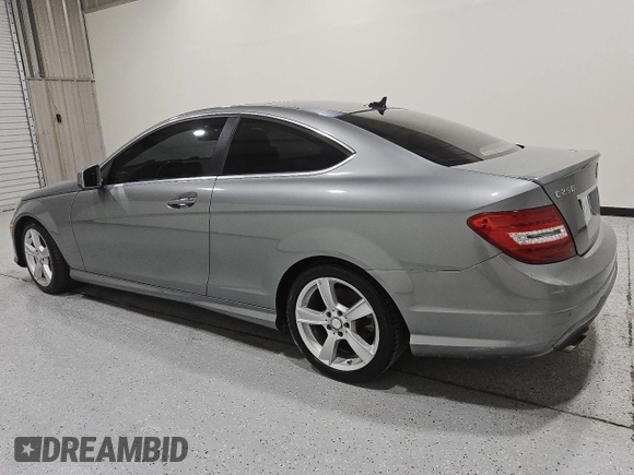 2015 Mercedes-Benz C 250 with VIN WDDGJ4HB3FG366629, listed as a Copart auction lot 56400615 with 38,262 mi miles and Clean title. Bid and sale history available at DreamBid. Image 2.