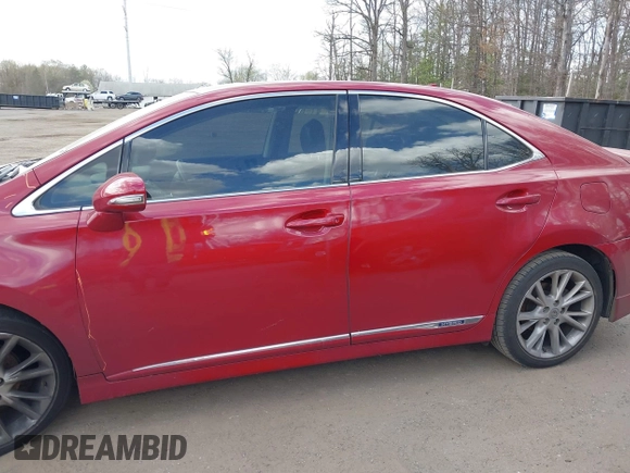2010 Lexus HS 250h z VIN JTHBB1BA2A2037800, wystawiony jako IAAI lot #41917292 z przebiegiem Nie podano mil oraz . Historia ofert i sprzedaży dostępna na DreamBid. Obrazek 14.
