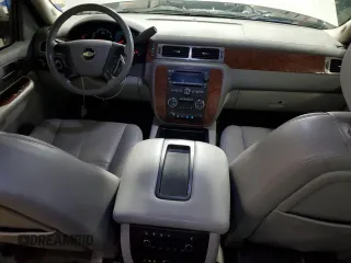 2008 Chevrolet Suburban Commercial with VIN 1GNFK16398J224604, listed as a Copart auction lot 79661914 with 197,033 mi miles and Salvage Title. Bid and sale history available at carsss.com. Image 8.