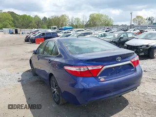 2015 Toyota Camry XLE with VIN 4T1BF1FK0FU885903, listed as a IAAI auction lot 41923424 with 193,676 mi miles and . Bid and sale history available at DreamBid. Image 3.