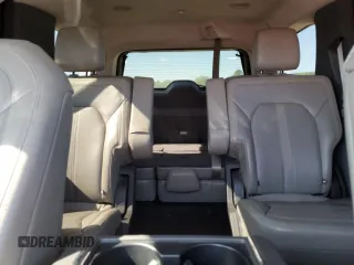 2018 Ford Expedition Limited z VIN 1FMJU2AT6JEA60359, wystawiony jako Copart lot #53953825 z przebiegiem 136 902 mil mil oraz Szkoda całkowita • Salvage title. Historia ofert i sprzedaży dostępna na DreamBid. Obrazek 10.