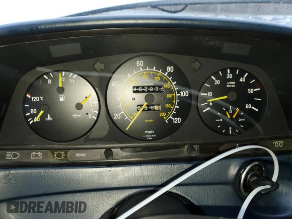 1983 Mercedes-Benz 300 D с VIN WDBAB33A6DB021786, выставлен на аукционе Copart как лот 48110185 с пробегом 152 934 миль миль и На запчасти • Non repairable. История ставок и продаж доступна на DreamBid. Изображение 9.