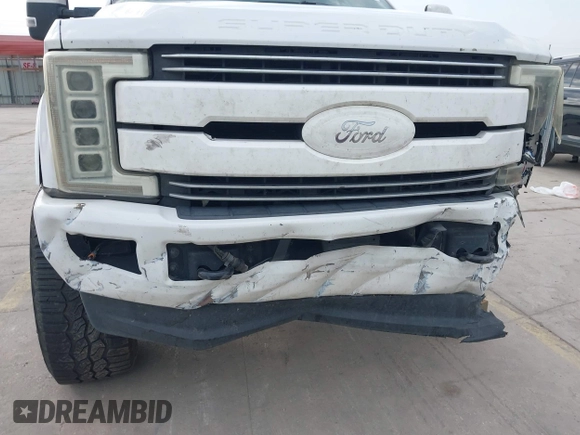 2019 Ford F-250 XL z VIN 1FT7W2BT8KEC07418, wystawiony jako IAAI lot #42261333 z przebiegiem 99 816 mil mil oraz . Historia ofert i sprzedaży dostępna na DreamBid. Obrazek 17.