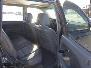 2006 Honda Pilot EX-L with VIN 2HKYF18536H526013, listed as a IAAI auction lot 41335771 with 223,265 mi miles. Bid and sale history available at carsss.com. Image 8.