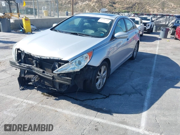 2011 Hyundai Sonata Limited z VIN 5NPEC4ACXBH175889, wystawiony jako IAAI lot #42387391 z przebiegiem 227 660 mil mil oraz . Historia ofert i sprzedaży dostępna na DreamBid. Obrazek 22.