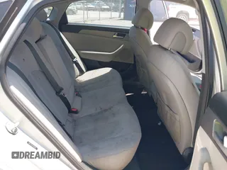 2015 Hyundai Sonata SE z VIN 5NPE24AF4FH082871, wystawiony jako IAAI lot #42415481 z przebiegiem 174 532 mil mil oraz . Historia ofert i sprzedaży dostępna na DreamBid. Obrazek 8.