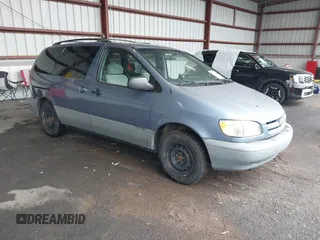 2000 Toyota Sienna LE z VIN 4T3ZF13C8YU205784, wystawiony jako IAAI lot #42265113 z przebiegiem 463 237 mil mil oraz . Historia ofert i sprzedaży dostępna na DreamBid. Obrazek 1.