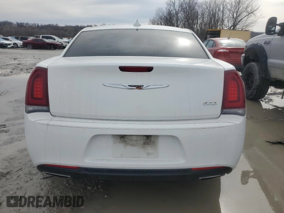 2018 Chrysler 300 Touring with VIN 2C3CCAAG7JH340964, listed as a Copart auction lot 45151275 with 141,248 mi miles and Clean Title. Bid and sale history available at carsss.com. Image 6.