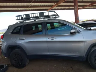 2017 Jeep Cherokee Latitude with VIN 1C4PJMCS4HW665167, listed as a IAAI auction lot 42054133 with 77,361 mi miles and . Bid and sale history available at DreamBid. Image 13.