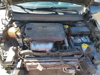 2018 Jeep Cherokee Latitude Tech Connect with VIN 1C4PJLCB2JD540034, listed as a Copart auction lot 55622855 with 71,428 mi miles and Salvage title. Bid and sale history available at DreamBid. Image 12.