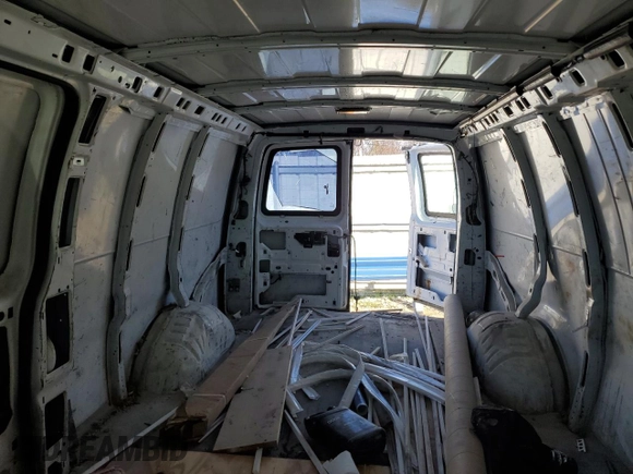 2011 Chevrolet Express Cargo Van with VIN 1GCWGGFAXB1150161, listed as a Copart auction lot 86826564 with 261,863 mi miles and Salvage Title. Bid and sale history available at carsss.com. Image 10.
