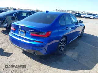 2020 BMW 3 Series 330i z VIN WBA5R1C05LFH66384, wystawiony jako IAAI lot #41810255 z przebiegiem 59 433 mil mil oraz . Historia ofert i sprzedaży dostępna na DreamBid. Obrazek 4.