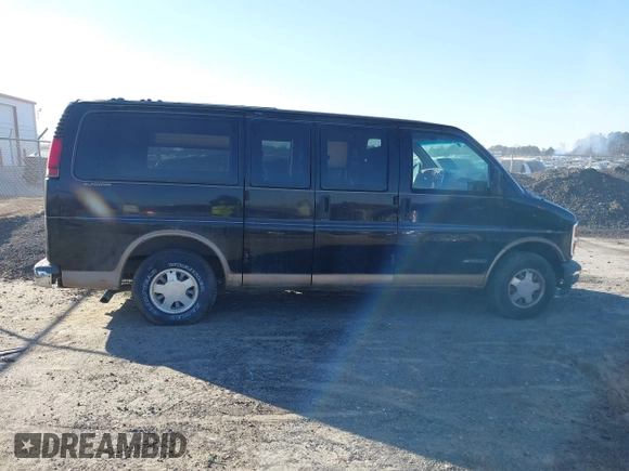 2000 Chevrolet Express Cargo Van w/YF7 with VIN 1GBFG15R6Y1173065, listed as a IAAI auction lot 41357260 with 242,540 mi miles. Bid and sale history available at carsss.com. Image 17.