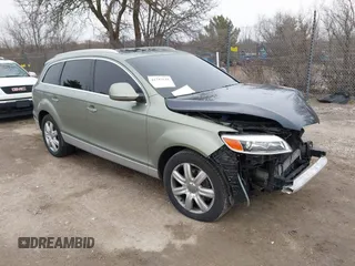 2007 Audi Q7 Premium with VIN WA1BV94L57D087121, listed as a IAAI auction lot 41747141 with 116,411 mi miles. Bid and sale history available at carsss.com. Image 1.