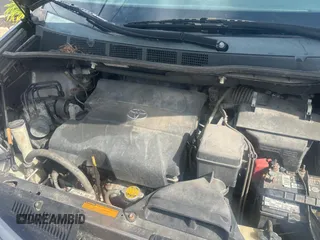2015 Toyota Sienna XLE with VIN 5TDYK3DC5FS567460, listed as a Copart auction lot 63311295 with 296,433 mi miles and Clean title. Bid and sale history available at DreamBid. Image 7.