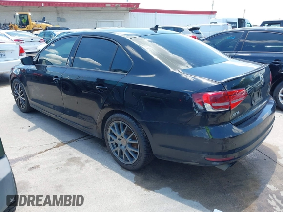 2015 Volkswagen Jetta SE with VIN 3VWD17AJ1FM407228, listed as a IAAI auction lot 42250711 with 189,275 mi miles and . Bid and sale history available at DreamBid. Image 3.