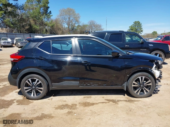 2018 Nissan Kicks SV with VIN 3N1CP5CU6JL518464, listed as a IAAI auction lot 41801091 with 72,365 mi miles. Bid and sale history available at carsss.com. Image 14.