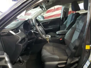 2021 Toyota RAV4 LE with VIN 2T3F1RFV4MW153139, listed as a Copart auction lot 45971955 with 33,991 mi miles and Salvage Title. Bid and sale history available at carsss.com. Image 7.
