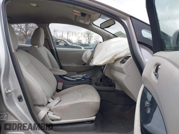 2012 Nissan LEAF SL with VIN JN1AZ0CP4CT026366, listed as a IAAI auction lot 41843842 with 62,509 mi miles. Bid and sale history available at carsss.com. Image 5.