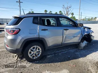 2018 Jeep Compass Sport with VIN 3C4NJCAB4JT182472, listed as a Copart auction lot 50085455 with 53,266 mi miles and Salvage Title. Bid and sale history available at carsss.com. Image 3.