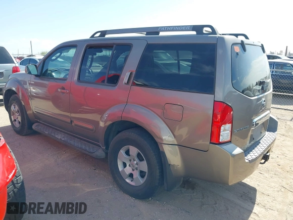 2007 Nissan Pathfinder S z VIN 5N1AR18U77C635339, wystawiony jako IAAI lot #42302964 z przebiegiem Nie podano mil oraz . Historia ofert i sprzedaży dostępna na DreamBid. Obrazek 3.