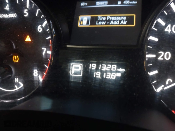 2015 Nissan Pathfinder SL with VIN 5N1AR2MM3FC642198, listed as a IAAI auction lot 42462300 with 191,328 mi miles and . Bid and sale history available at DreamBid. Image 15.