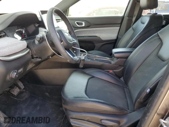 2023 Jeep Compass Latitude with VIN 3C4NJDBN3PT547814, listed as a Copart auction lot 48878665 with 12,372 mi miles and Clean Title. Bid and sale history available at DreamBid. Image 7.