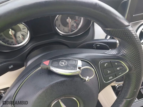 2015 Mercedes-Benz CLA-Class CLA 250 with VIN WDDSJ4EB6FN213236, listed as a IAAI auction lot 41938922 with 125,779 mi miles. Bid and sale history available at carsss.com. Image 11.