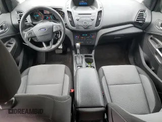 2017 Ford Escape SE z VIN 1FMCU0GDXHUE24683, wystawiony jako Copart lot #55421005 z przebiegiem 161 758 mil mil oraz Szkoda całkowita • Salvage title. Historia ofert i sprzedaży dostępna na DreamBid. Obrazek 8.