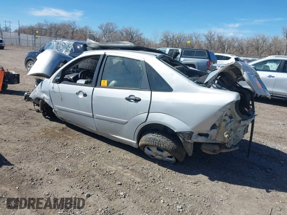2006 Ford Focus S with VIN 1FAHP34N56W210210, listed as a IAAI auction lot 41890976 with Not Provided miles and . Bid and sale history available at carsss.com. Image 3.